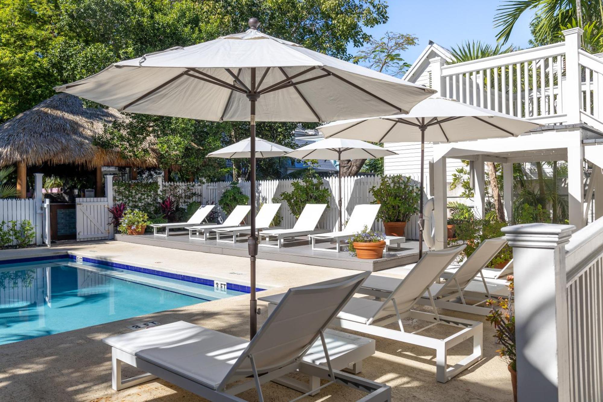 The Key West Hotel Exterior photo